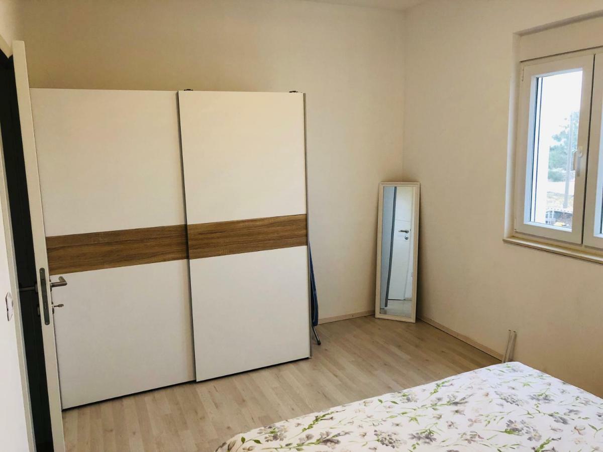 Apartman Petar Razanac Exterior photo